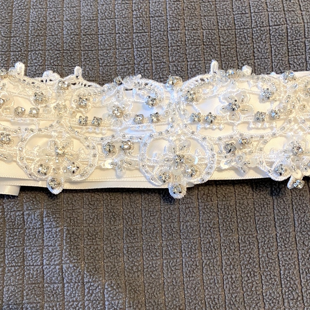 Beautiful sparkly white sash belt to add bling to wedding dress or prom dress